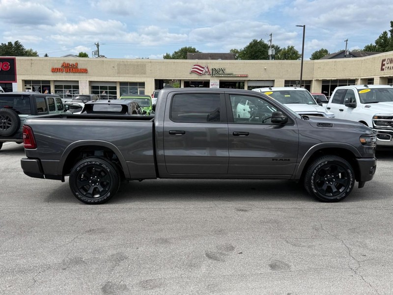 Ram 1500 Vehicle Image 02