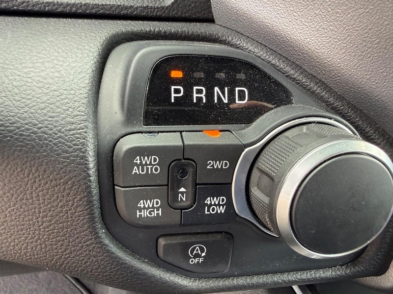 Ram 1500 Vehicle Image 16