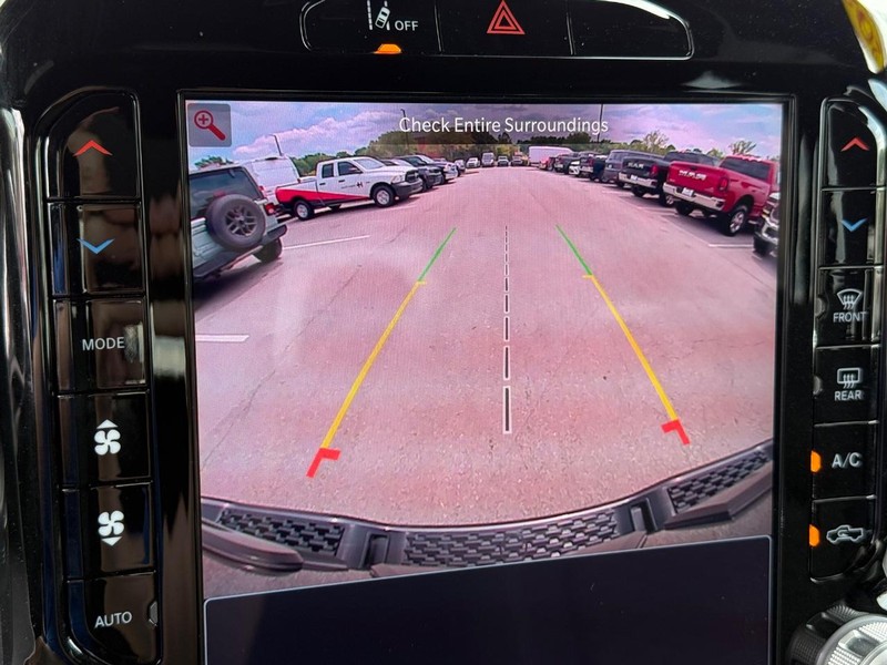 Ram 1500 Vehicle Image 18