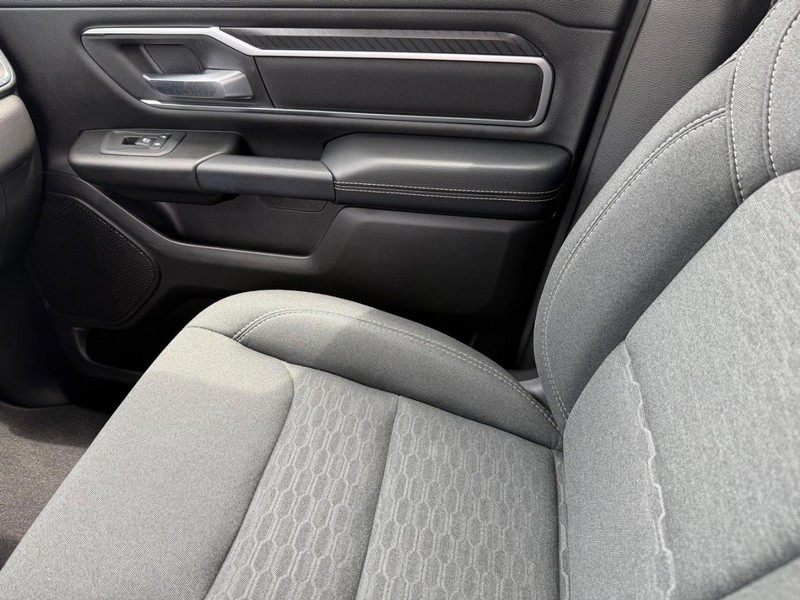 Ram 1500 Vehicle Image 20