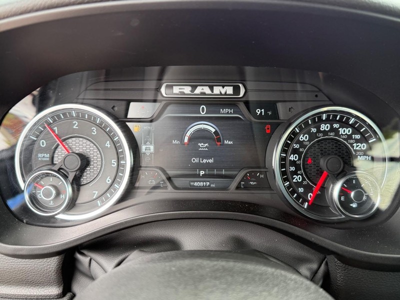Ram 1500 Vehicle Image 21