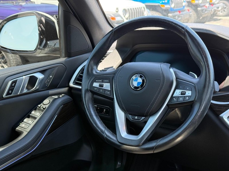 BMW X5 Vehicle Image 14