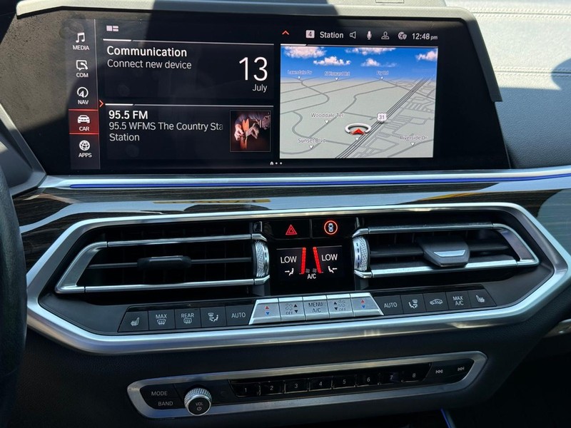 BMW X5 Vehicle Image 18