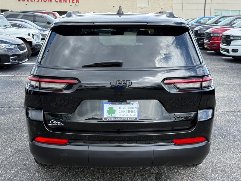 Jeep Grand Cherokee L Vehicle Image 04