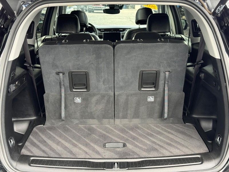 Jeep Grand Cherokee L Vehicle Image 07