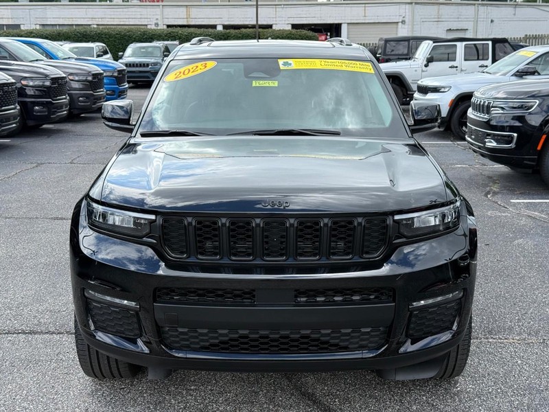 Jeep Grand Cherokee L Vehicle Image 10