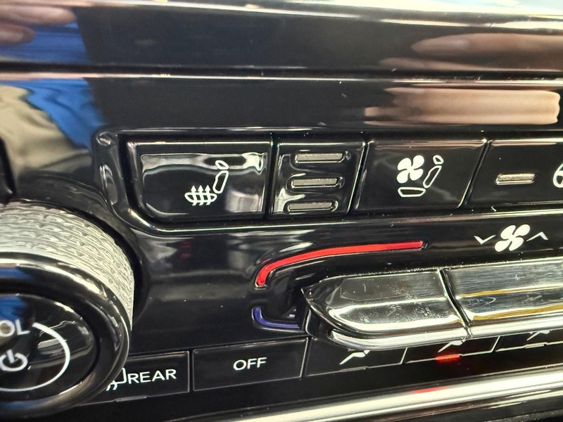 Jeep Grand Cherokee 4xe Vehicle Image 18