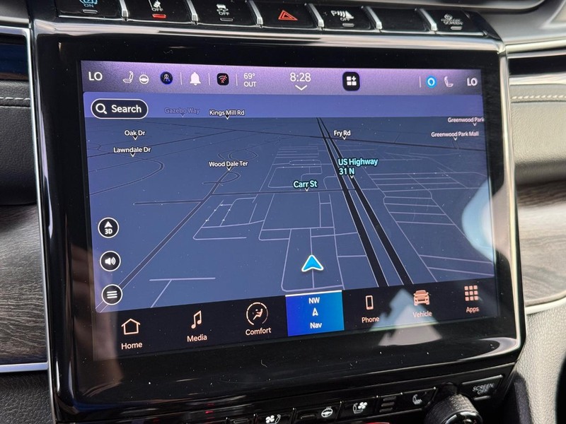 Jeep Grand Cherokee 4xe Vehicle Image 19