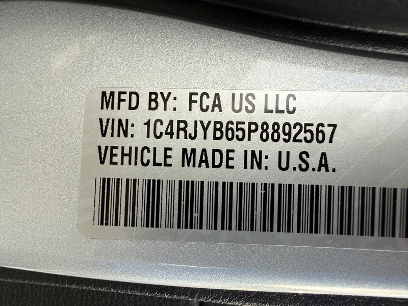 Jeep Grand Cherokee 4xe Vehicle Image 29