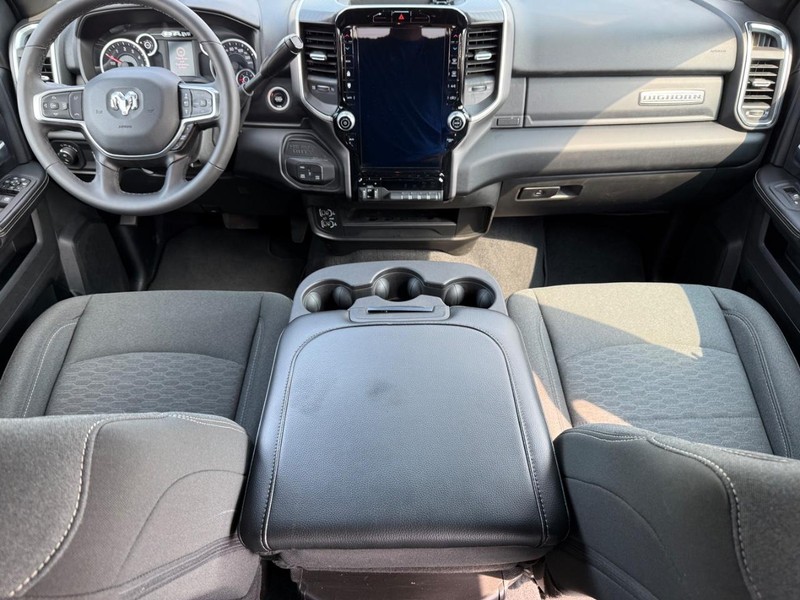 Ram 2500 Vehicle Image 11