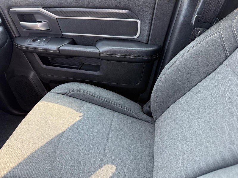 Ram 2500 Vehicle Image 20