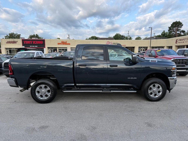 Ram 2500 Vehicle Image 02