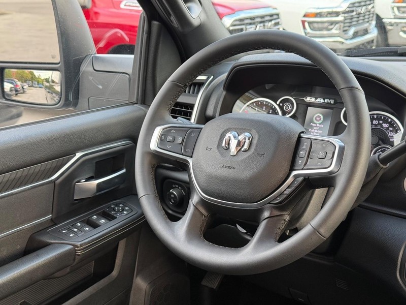 Ram 2500 Vehicle Image 12