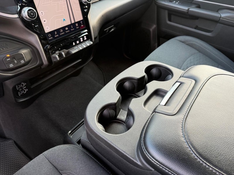 Ram 2500 Vehicle Image 18