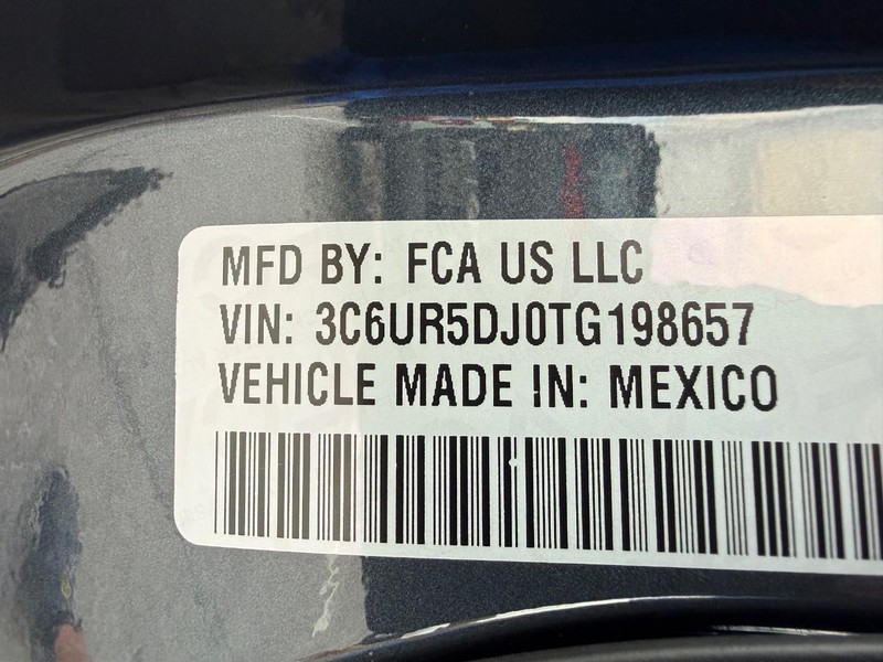 Ram 2500 Vehicle Image 24