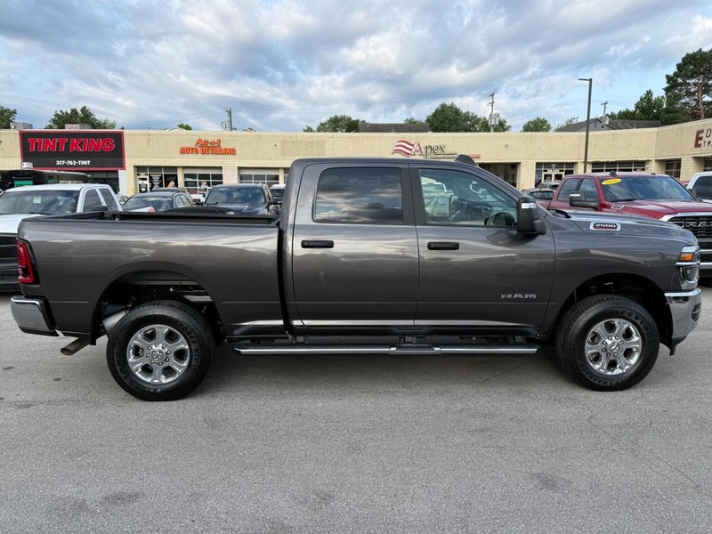 Ram 2500 Vehicle Image 02