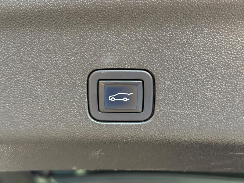 Chevrolet Tahoe Vehicle Image 08