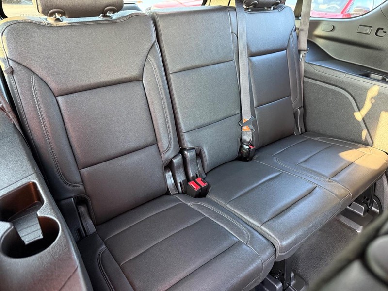 Chevrolet Tahoe Vehicle Image 12