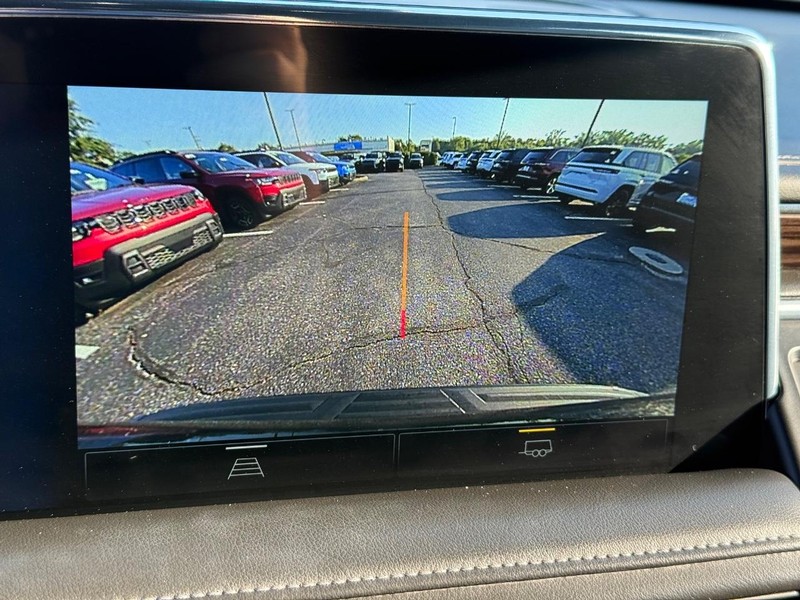 Chevrolet Tahoe Vehicle Image 19