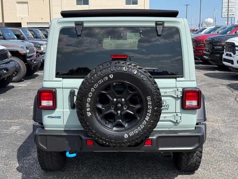 Jeep Wrangler 4xe Vehicle Image 04