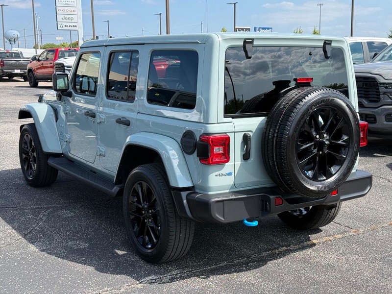 Jeep Wrangler 4xe Vehicle Image 05
