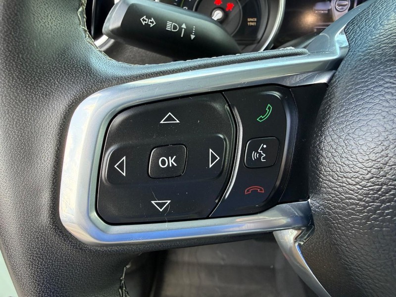 Jeep Wrangler 4xe Vehicle Image 13