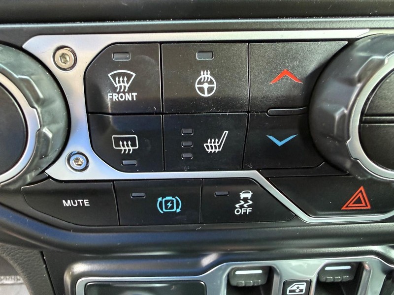 Jeep Wrangler 4xe Vehicle Image 16