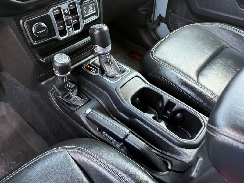 Jeep Wrangler 4xe Vehicle Image 20