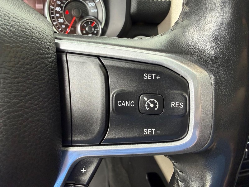 Ram 1500 Vehicle Image 15