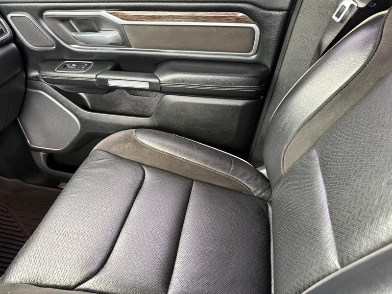 Ram 1500 Vehicle Image 22