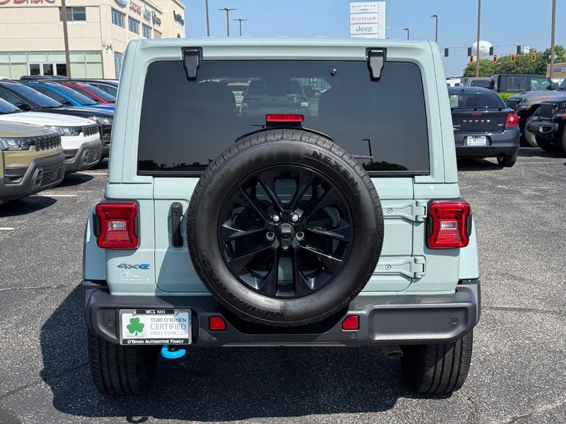 Jeep Wrangler 4xe Vehicle Image 04
