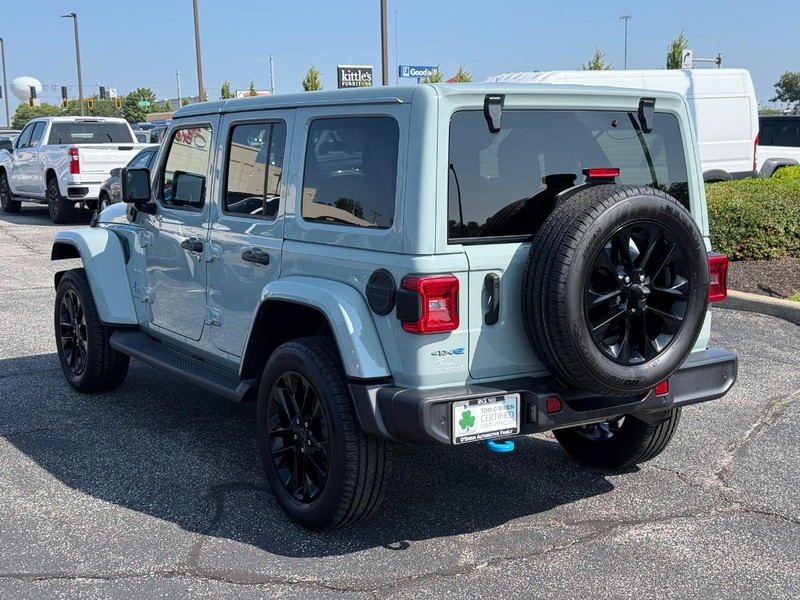 Jeep Wrangler 4xe Vehicle Image 05