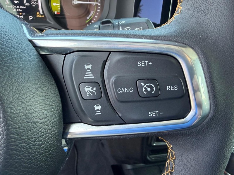 Jeep Wrangler 4xe Vehicle Image 14