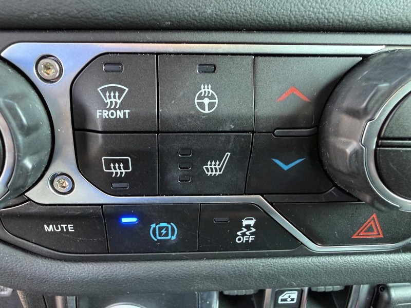 Jeep Wrangler 4xe Vehicle Image 16