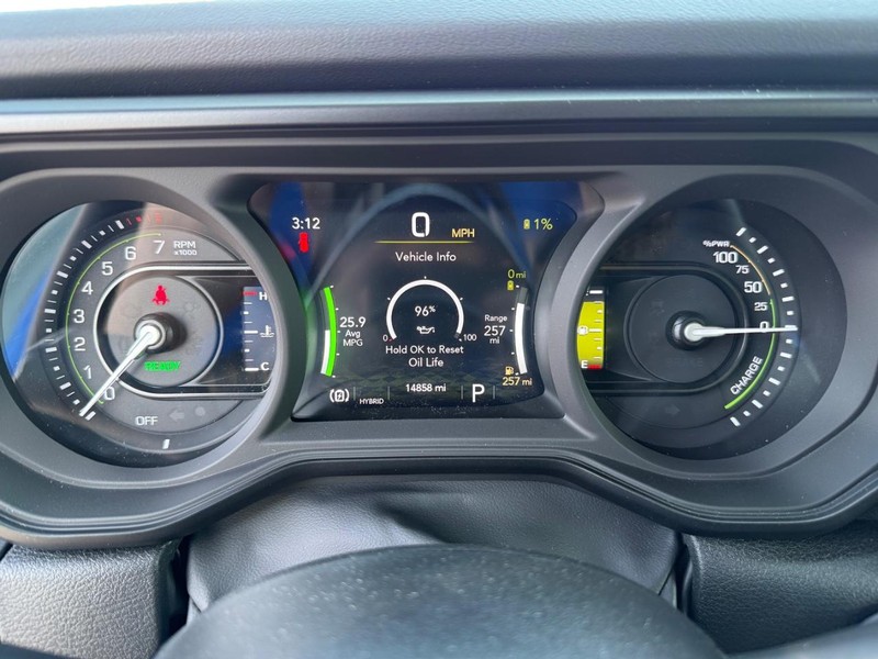 Jeep Wrangler 4xe Vehicle Image 22