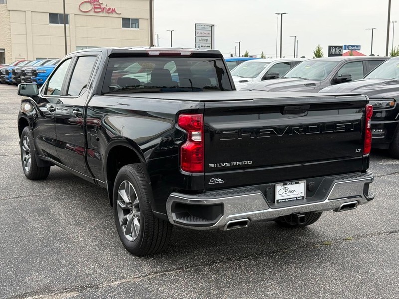 Chevrolet Silverado 1500 Vehicle Full-screen Gallery Image 05