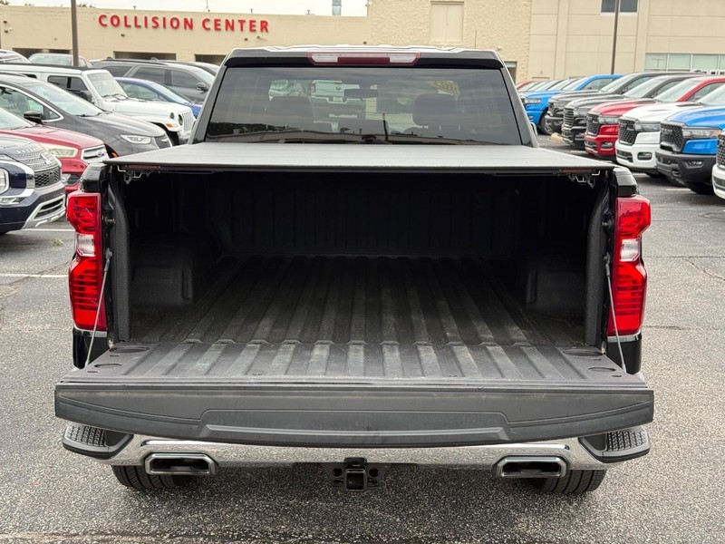 Chevrolet Silverado 1500 Vehicle Full-screen Gallery Image 07
