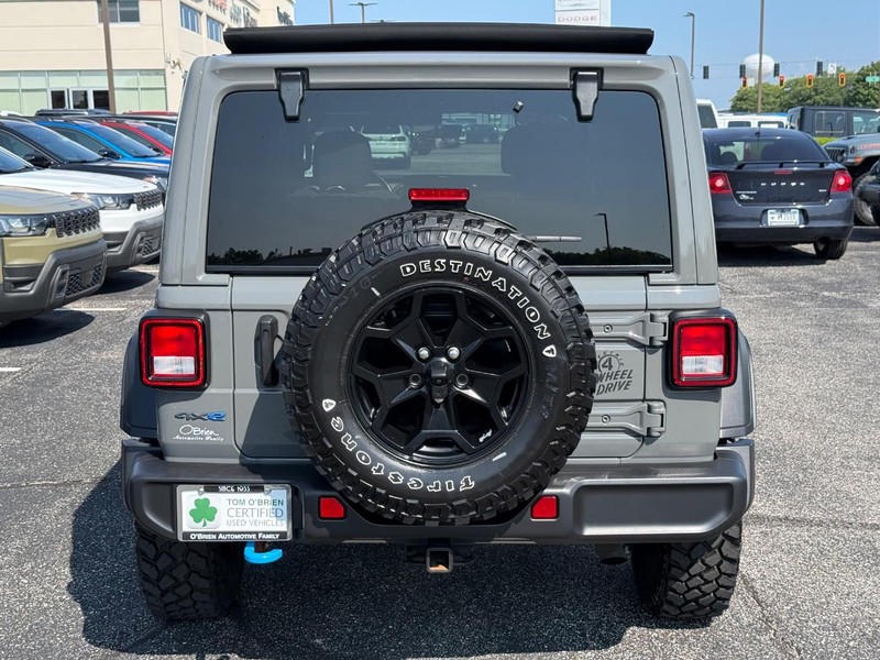Jeep Wrangler 4xe Vehicle Image 04