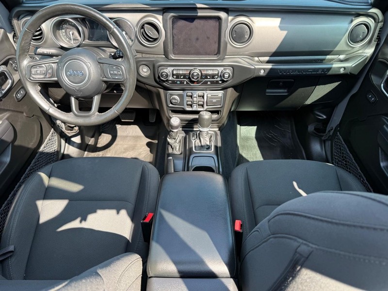 Jeep Wrangler 4xe Vehicle Image 12