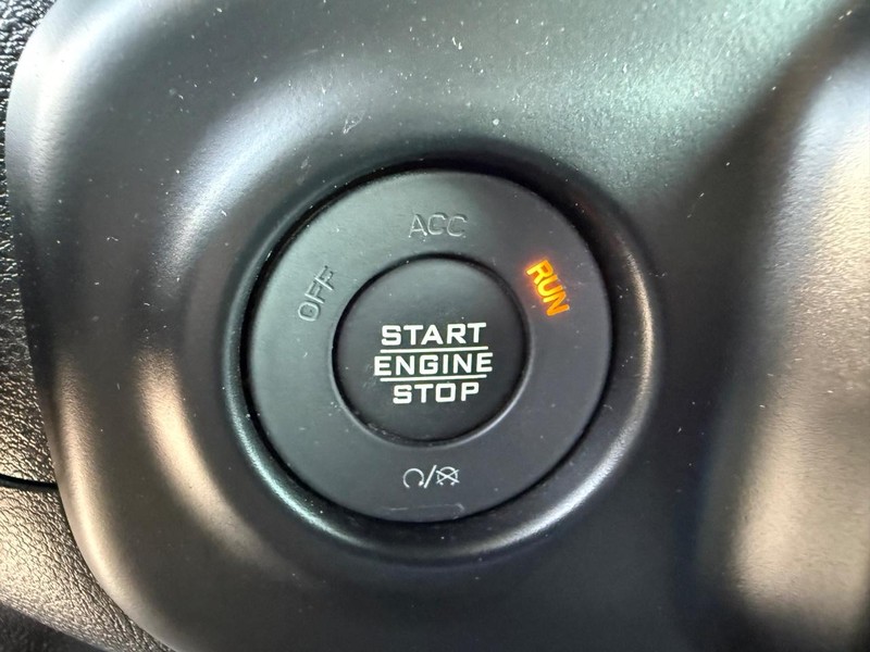 Jeep Wrangler 4xe Vehicle Image 16