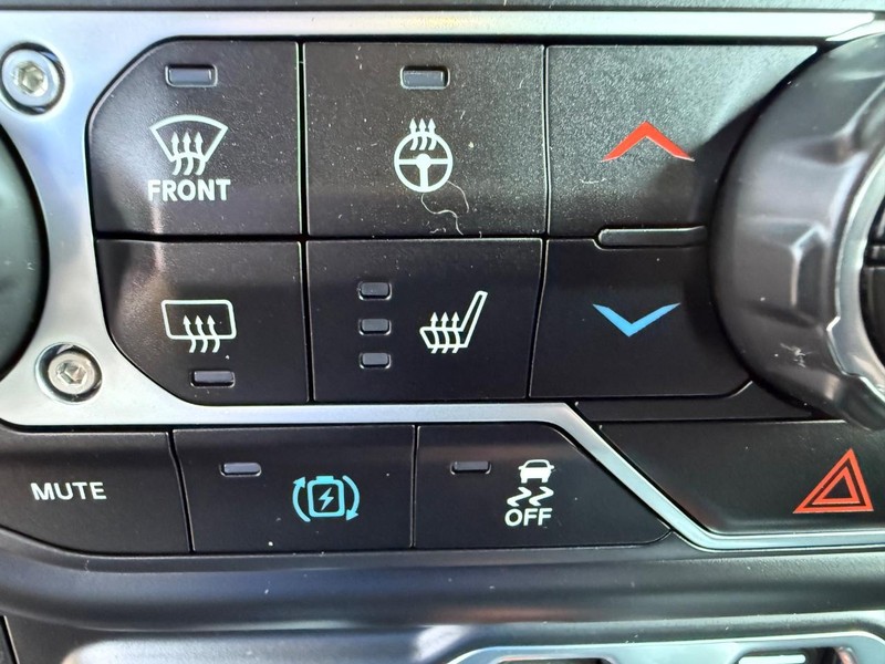 Jeep Wrangler 4xe Vehicle Image 17