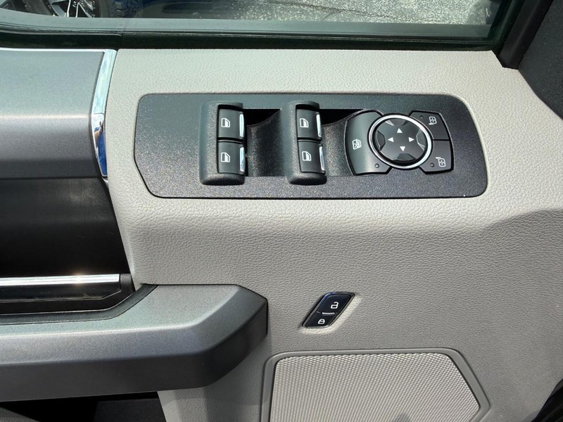 Ford F-150 Vehicle Image 23