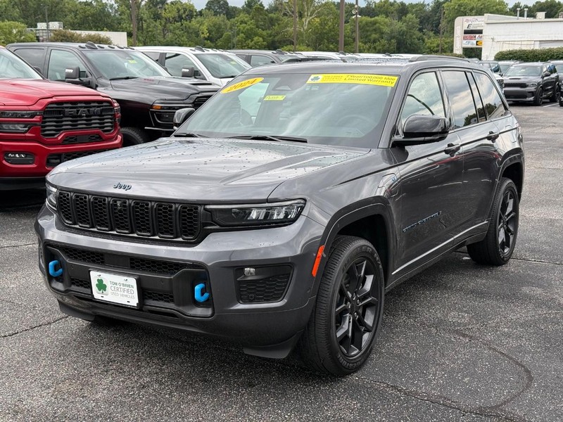 Jeep Grand Cherokee 4xe Vehicle Image 09