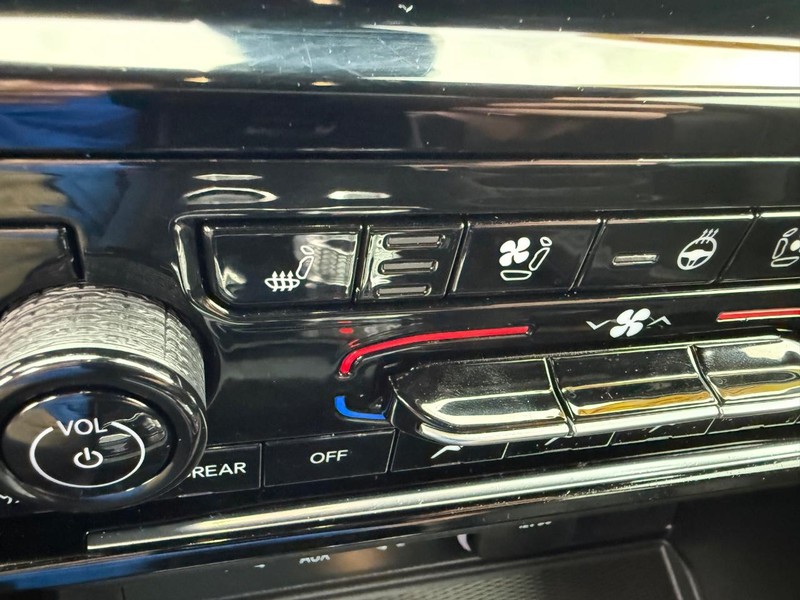Jeep Grand Cherokee 4xe Vehicle Image 18