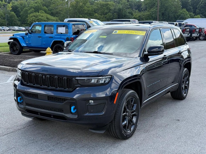 Jeep Grand Cherokee 4xe Vehicle Image 09