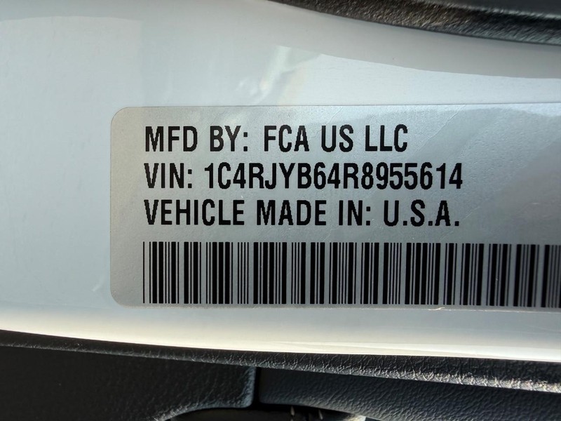 Jeep Grand Cherokee 4xe Vehicle Image 29