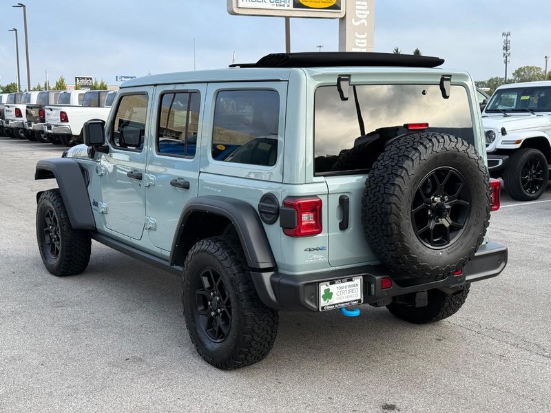 Jeep Wrangler 4xe Vehicle Image 05