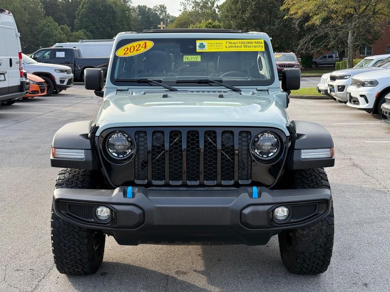Jeep Wrangler 4xe Vehicle Image 09