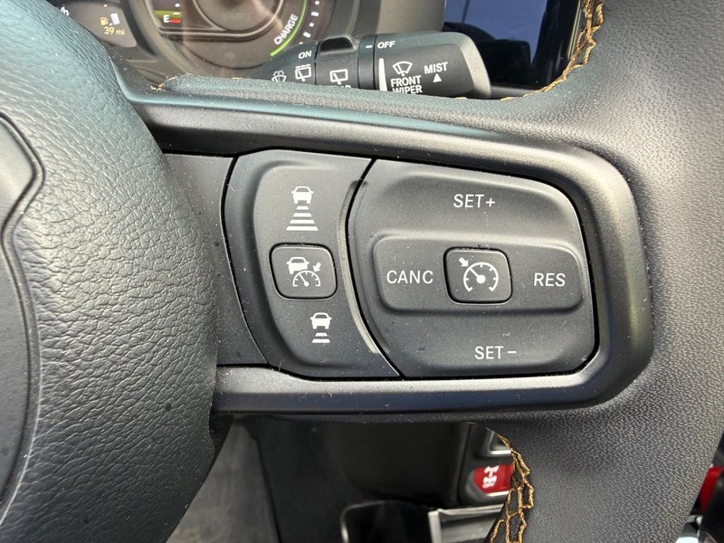 Jeep Wrangler 4xe Vehicle Image 15