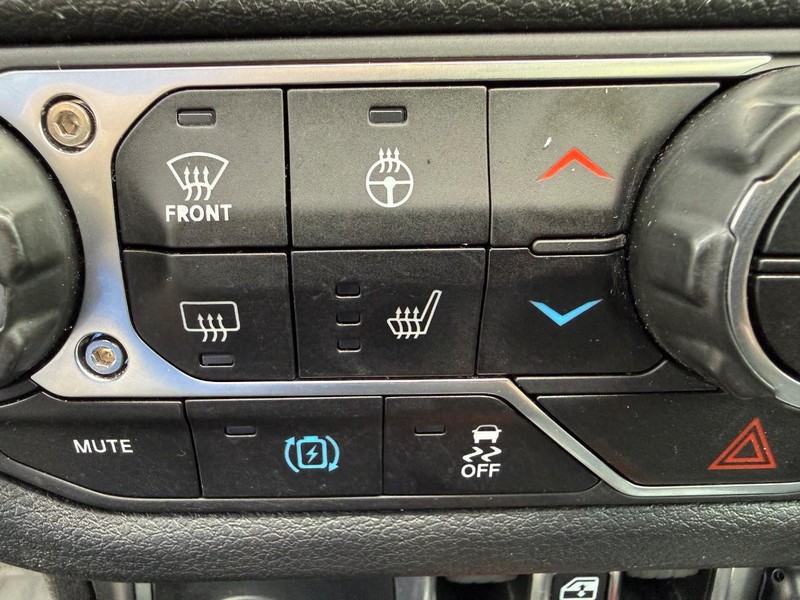 Jeep Wrangler 4xe Vehicle Image 17